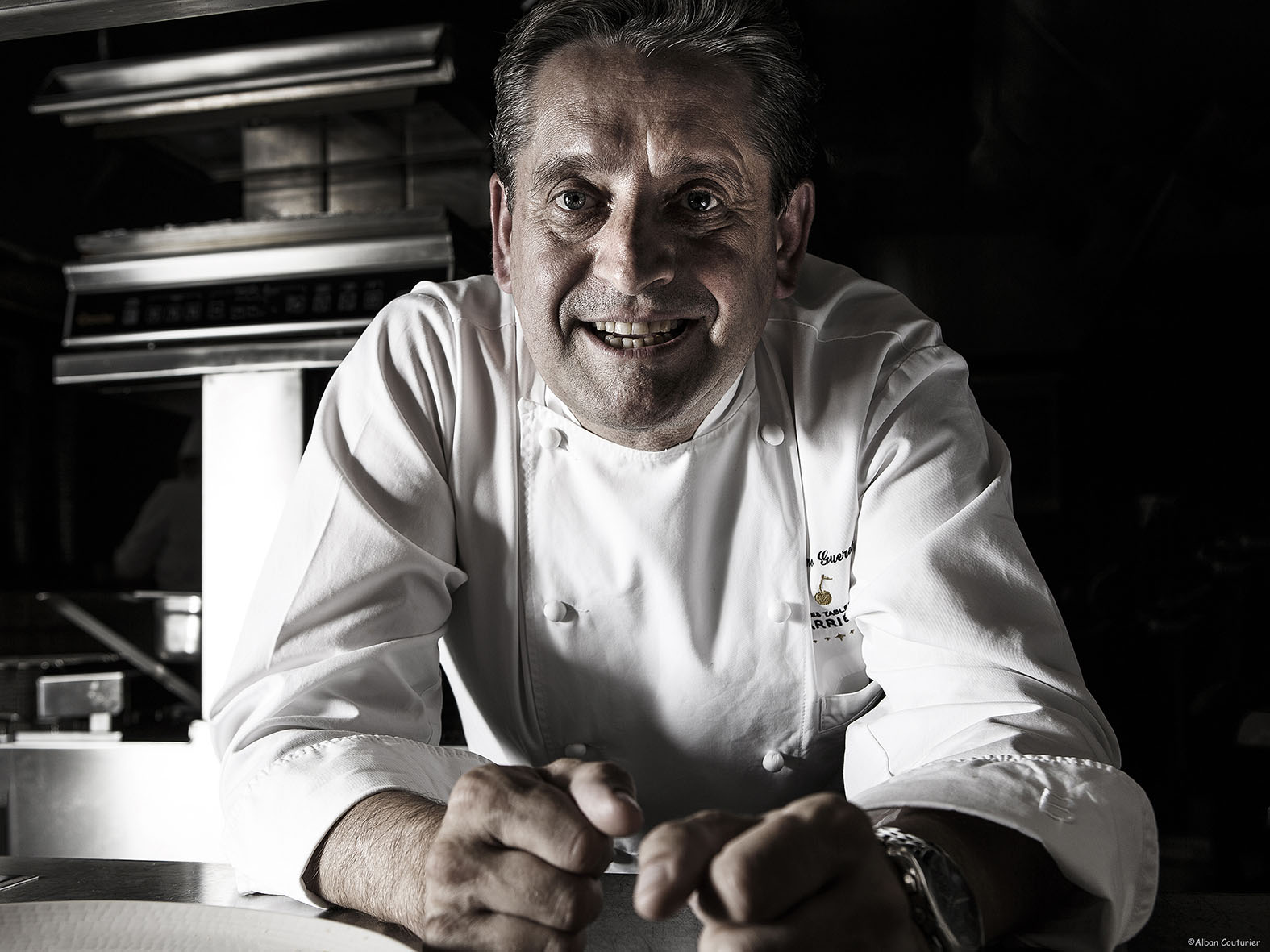 Portrait du chef executif du Fouquet's Paris, Bruno Gueret ©Alban Couturier