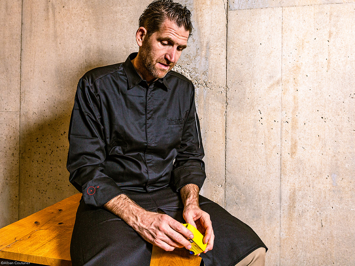 Portrait du chef et Ami Alexandre Mazzia, restaurant A.M, Marseille , 2 etoiles au guide Michelin ©Alban Couturier