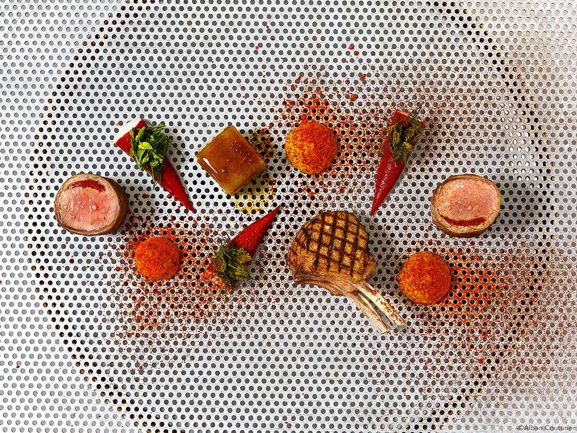 Agneau Pequillos, recette du chef et Ami Nicolas Sale, 2 étoiles au guide Michelin, epoque Ritz Paris, serie pour le magazine cuisne AD ©Alban Couturier