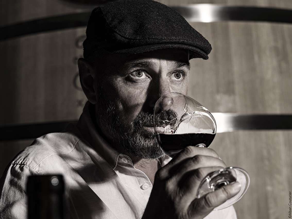 Portrait de l'ami Xavier Vignon, créateur de vins, pour l'agence Hotshop, accompagné par la direction artistique de l'ami Christophe Gonzales ©Alban Couturier